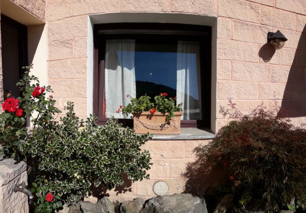 La Maison Rose Aoste Extérieur photo